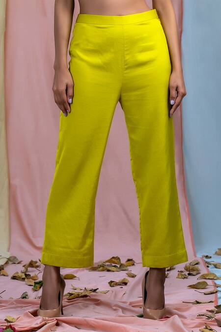 Shop Nayantaara Yellow Bamberg Satin Square Neck Tie-dye Top And Pant Set Online at Aza Fashions Shop_Nayantaara_Yellow Bamberg Satin Square Neck Tie-dye Top And Pant Set _Online_at_Aza_Fashions