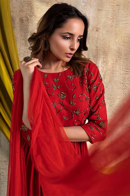 Shop_Nayantaara_Red Double Georgette Round Embroidered Kurta Gharara Set _Online_at_Aza_Fashions
