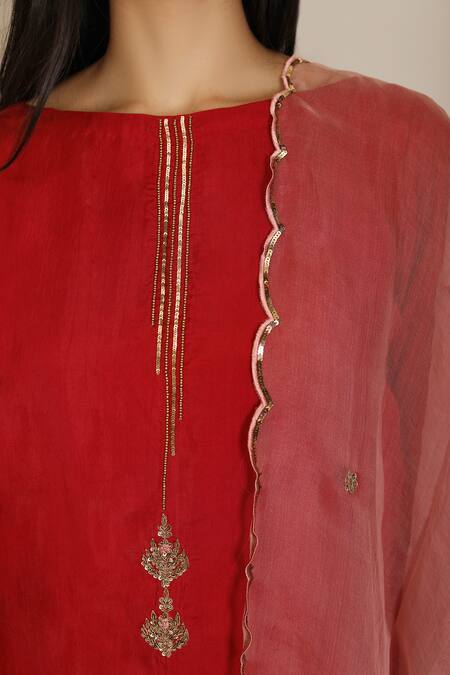 Pouli Pret_Red Viscose Silk Habutai Boat Embroidered Kurta Set _at_Aza_Fashions