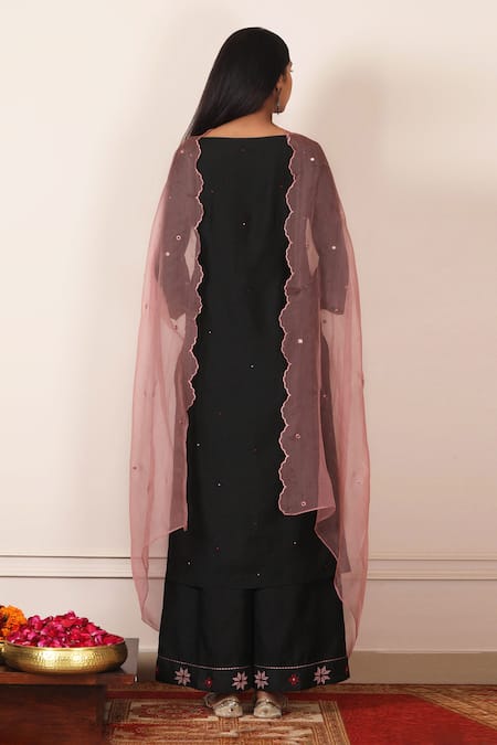 Pouli Pret Chanderi Embroidered Kurta Set 