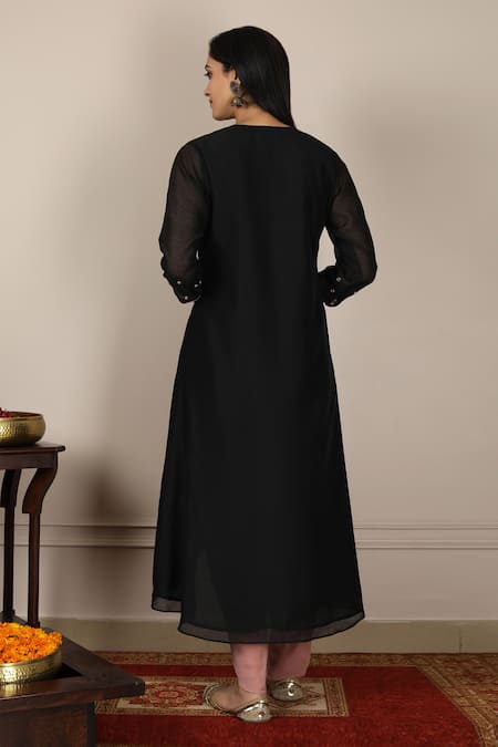 Pouli Pret Chanderi Embroidered Kurta & Dhoti Pant Set 