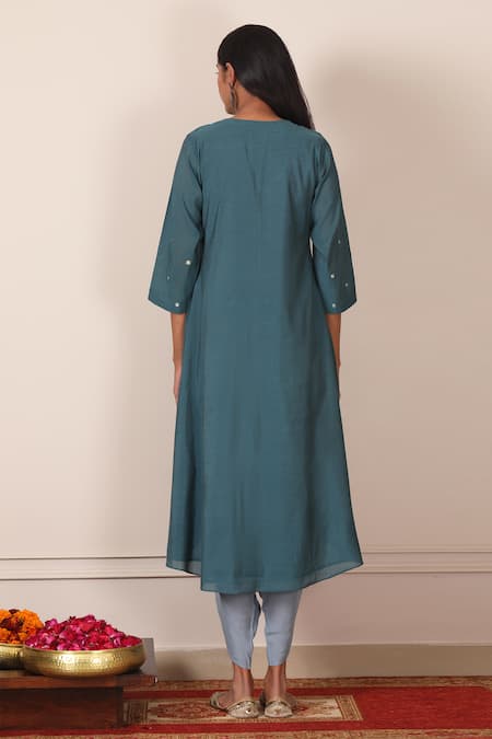 Pouli Pret Chanderi Embroidered Kurta & Dhoti Pant Set 