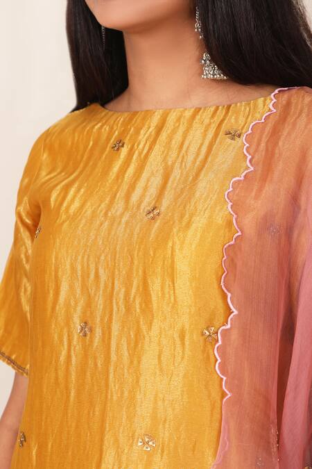 Pouli Pret_Yellow Handwoven Zari Silk Chanderi Straight Kurta Set_Online_at_Aza_Fashions