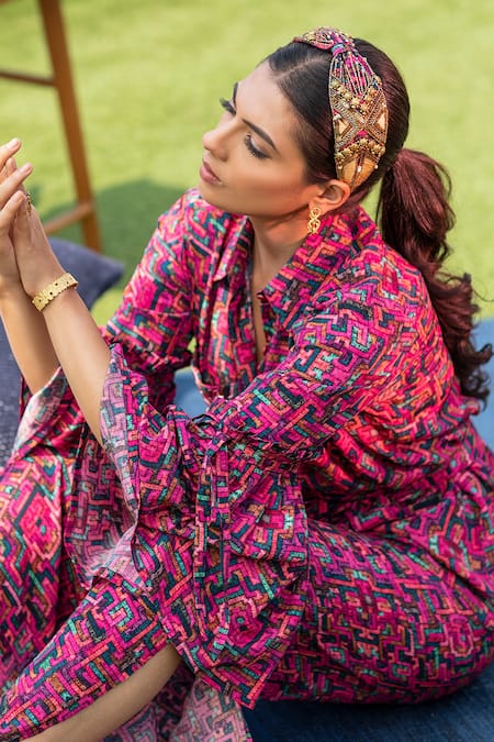 Mehak Murpana_Pink Crepe Zigzag Shirt Collar Printed And Pant Set _Online_at_Aza_Fashions