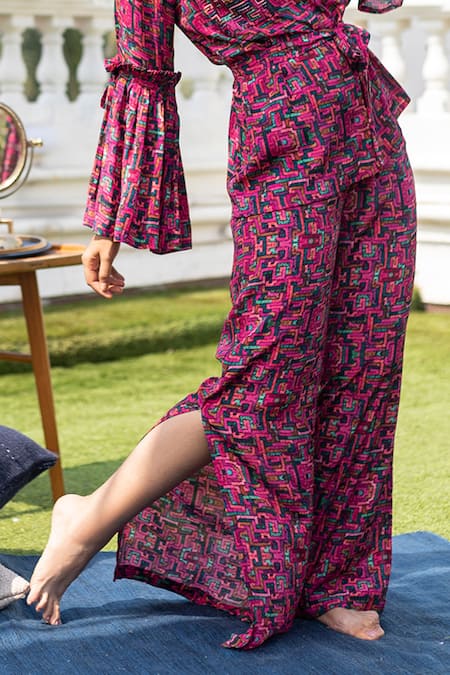 Buy_Mehak Murpana_Pink Crepe Zigzag Shirt Collar Printed And Pant Set _Online_at_Aza_Fashions