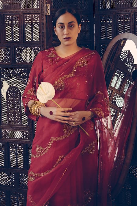 Sarang Kaur Red Organza, Silk Sequins, Beads Hand Embroidered Scallop Saree Online at Aza Fashions Sarang Kaur_Red Organza, Silk Sequins, Beads Hand Embroidered Scallop Saree _Online_at_Aza_Fashions