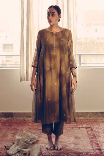 Shop_Sarang Kaur_Green Chanderi Silk Embroidery Split V-neck Flora Kurta And Pant Set _Online_at_Aza_Fashions