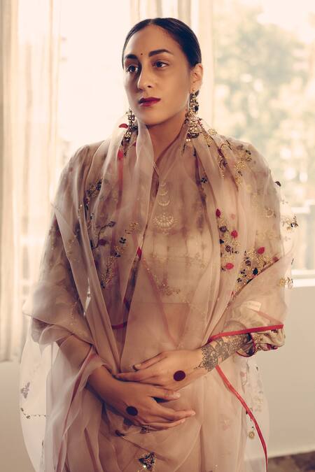 Sarang Kaur Grey Organza, Silk Sequins, Beads Blossom Saree at Aza Fashions Sarang Kaur_Grey Organza, Silk Sequins, Beads Blossom Saree _at_Aza_Fashions