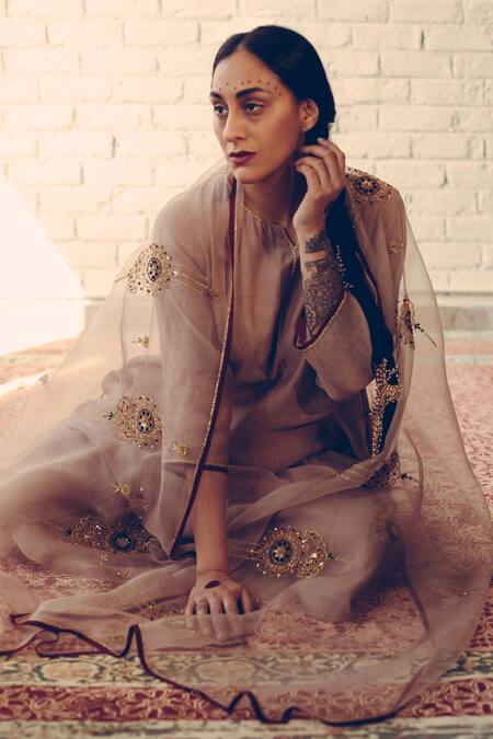 Sarang Kaur Grey Organza Embroidered Crystal Border Stole at Aza Fashions Sarang Kaur_Grey Organza Embroidered Crystal Border Stole _at_Aza_Fashions