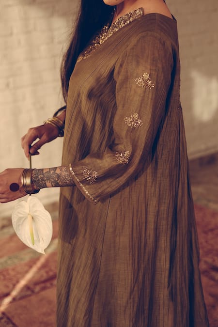 Shop_Sarang Kaur_Green Chanderi Silk Sequins, Beads V-neck Flared Kurta With Pant _Online_at_Aza_Fashions