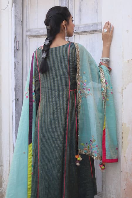 Rajiramniq Handwoven Chanderi Kurta Set 