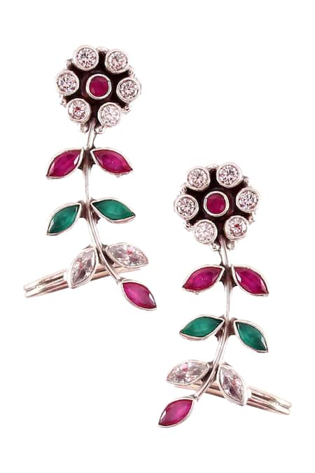 Noor Floral & Leaf Carved Studs 