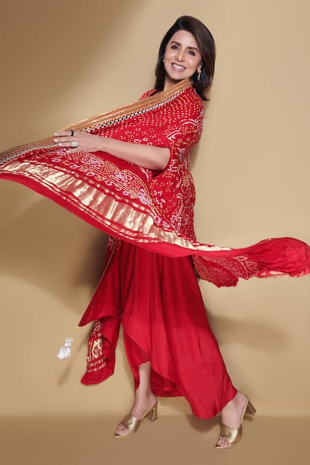 Buy_Tisha Saksena_Red Dress Dupion  Cape Bandhani Dress Round Cape Draped With_Online_at_Aza_Fashions