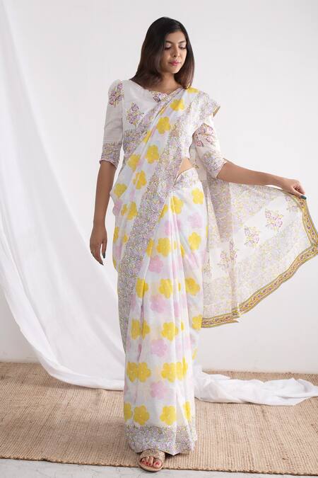 Buy_Negra Elegante_White Bemberg Muslin Printed Floral Block Saree With Unstitched Blouse Piece _Online_at_Aza_Fashions