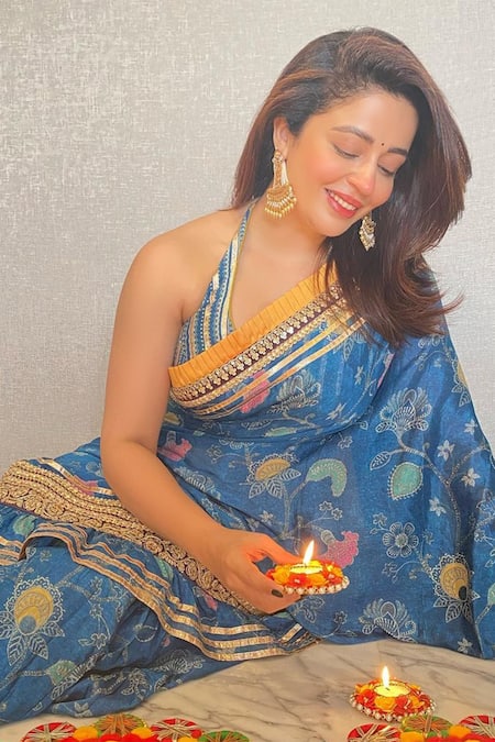 Gopi Vaid_Blue Saree Chiffon Blouse Cotton Silk Printed Ruffle Set_Online_at_Aza_Fashions