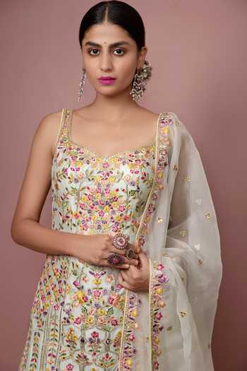 Tamanna Punjabi Kapoor Green Chanderi, Organza Lining Cotton V Neck Kurta Gharara Set Online at Aza Fashions Tamanna Punjabi Kapoor_Green Chanderi, Organza Lining Cotton V Neck Kurta Gharara Set _Online_at_Aza_Fashions