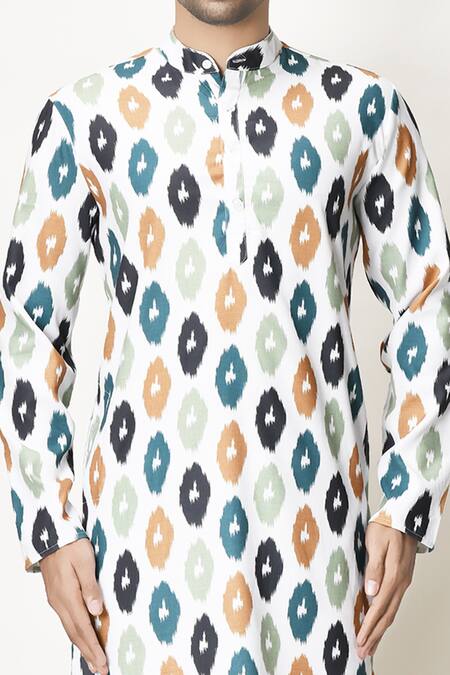 Aryavir Malhotra_White Rayon Printed Short Kurta_at_Aza_Fashions