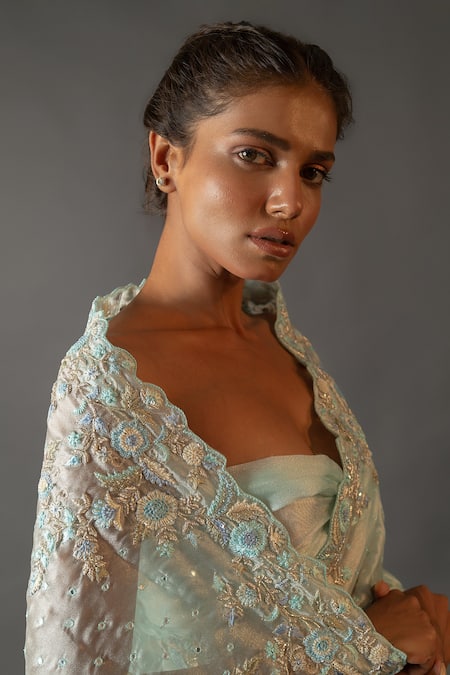 Aangan By Parul Blue Organza Floral Sweetheart Neck Embroidered Saree And Blouse Set Online at Aza Fashions Aangan By Parul_Blue Organza Floral Sweetheart Neck Embroidered Saree And Blouse Set _Online_at_Aza_Fashions