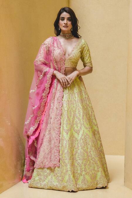 Buy Warthy Ent Women Green & Pink Semi Stitched Lehenga & Unstitched Blouse  With Dupatta - Lehenga Choli for Women 18095172 | Myntra