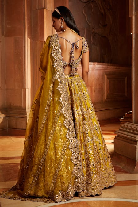 Shop Nitika Gujral Yellow Organza, Taffeta Floral Leaf Neck Gota Embroidered Bridal Lehenga Set at Aza Fashions Shop_Nitika Gujral_Yellow Organza, Taffeta Floral Leaf Neck Gota Embroidered Bridal Lehenga Set _at_Aza_Fashions