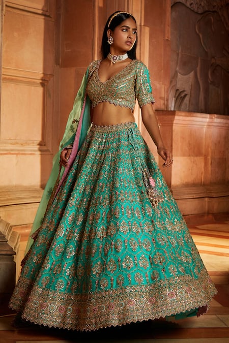 Red and Green Color Wedding lehenga | Indian bridal dress, Indian bridal  outfits, Wedding lehenga designs