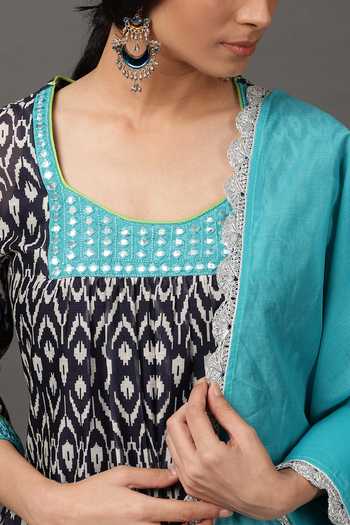 Buy_NUHH_Black Kurta 100% Polyester Pant And Slip 100% Cotton Dupatta Ikat Print Set _Online_at_Aza_Fashions