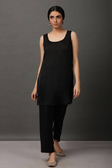 NUHH_Black 100% Polyester V Neck Printed Kurta Set _Online_at_Aza_Fashions