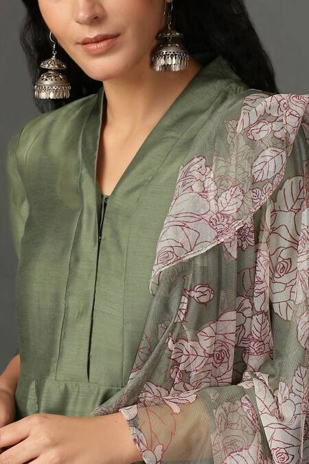 Buy_Nuhh_Green Anarkali And Pant Chanderi, Dupatta Printed Tulle, Inner 100% Cotton Set _Online_at_Aza_Fashions
