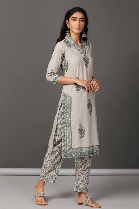 NUHH_Grey 100% Cotton V Neck Floral Print Kurta And Pant Set _Online_at_Aza_Fashions