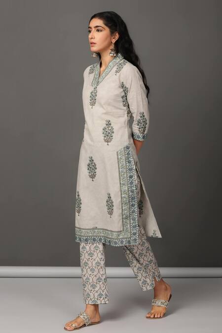 Buy_NUHH_Grey 100% Cotton V Neck Floral Print Kurta And Pant Set _Online_at_Aza_Fashions