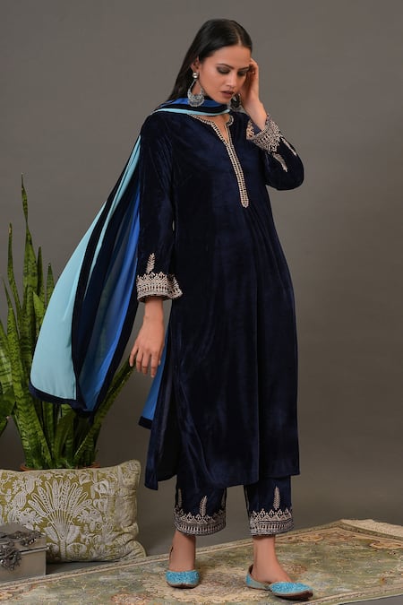 NUHH_Blue Velvet And Chiffon Notched Embroidered Kurta Set _Online_at_Aza_Fashions