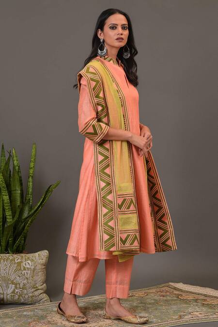 NUHH_Peach Chanderi Notched Kurta Set _Online_at_Aza_Fashions