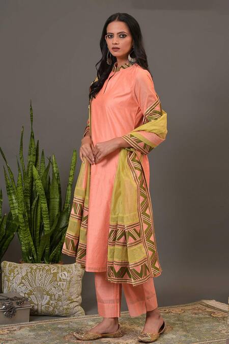 Buy_NUHH_Peach Chanderi Notched Kurta Set _Online_at_Aza_Fashions