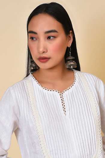 NUHH_White Linen Floral Notched Kurta And Dhoti Pant Set _at_Aza_Fashions