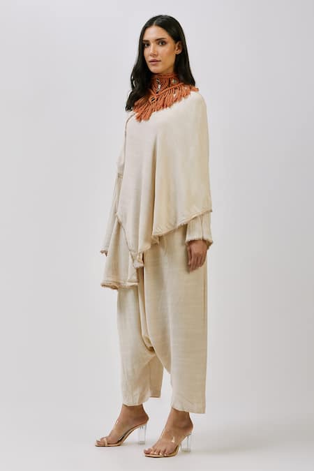 Buy_Nidzign Couture_White 100% Crinkle Cotton Plain V Neck Asymmetric Top And Pant Set _Online_at_Aza_Fashions