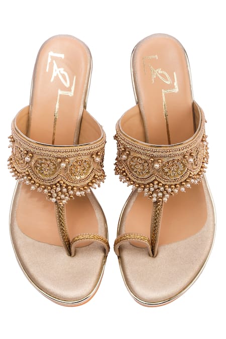 Nidhi Bhandari_Gold Zari, Sequins, Beads Embroidered Kolhapuri Block Heels _Online_at_Aza_Fashions