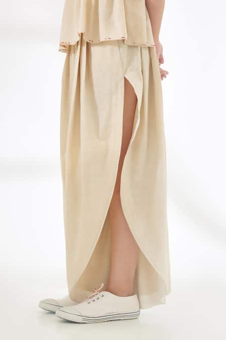 Buy_Nikasha_Cream Handwoven Cotton Pleated Pant _Online_at_Aza_Fashions