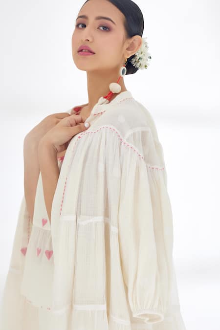 Nikasha_Cream Handwoven Jamdani Cotton Polka Dots, Heart Reversible Tiered Jacket _at_Aza_Fashions