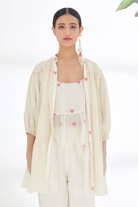 Buy_Nikasha_Cream Handwoven Jamdani Cotton Polka Dots, Heart Reversible Tiered Jacket _Online_at_Aza_Fashions