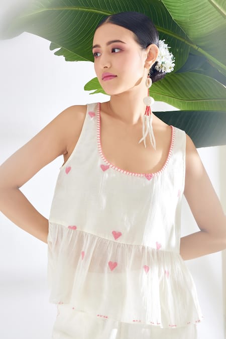 Nikasha_Cream Handwoven Jamdani Cotton Heart Pattern And Stitch Peplum Top And Pant Set _Online_at_Aza_Fashions