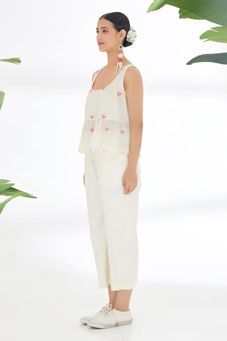 Buy_Nikasha_Cream Handwoven Jamdani Cotton Heart Pattern And Stitch Peplum Top And Pant Set _Online_at_Aza_Fashions