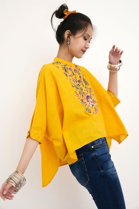 Nikasha_Yellow 100% , Lining 100% Floral Motifs Band Print Top _Online_at_Aza_Fashions