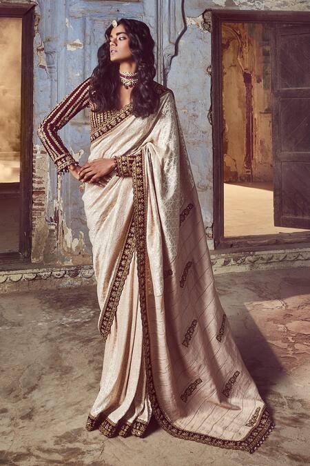 Shop Nitika Gujral Pink Silk, Velvet, Chiffon Tassels, Cut Work, Woven Saree With Blouse Online at Aza Fashions Shop_Nitika Gujral_Pink Silk, Velvet, Chiffon Tassels, Cut Work, Woven Saree With Blouse _Online_at_Aza_Fashions