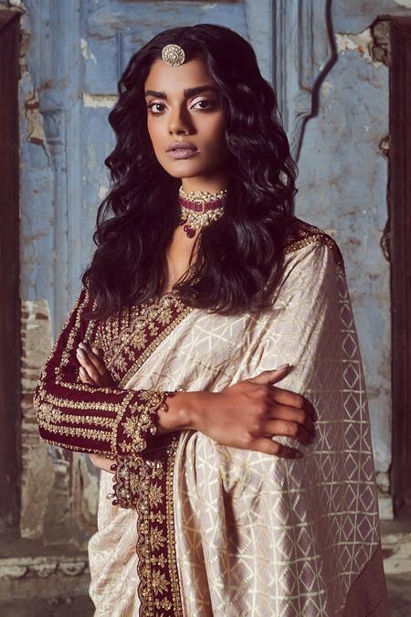 Buy Nitika Gujral Pink Silk, Velvet, Chiffon Tassels, Cut Work, Woven Saree With Blouse Buy_Nitika Gujral_Pink Silk, Velvet, Chiffon Tassels, Cut Work, Woven Saree With Blouse