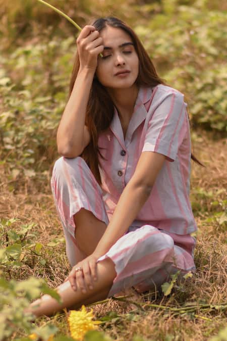 Vaani Beswal Pink Handwoven Zari Cotton Stripes Niya Trouser Online at Aza Fashions Vaani Beswal_Pink Handwoven Zari Cotton Stripes Niya Trouser _Online_at_Aza_Fashions