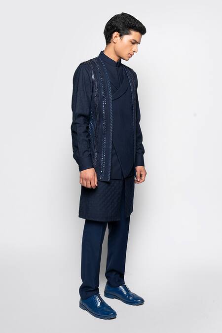 Amaare Blue Wool Bend Embroidered Bundi And Kurta Set Online at Aza Fashions Amaare_Blue Wool Bend Embroidered Bundi And Kurta Set _Online_at_Aza_Fashions