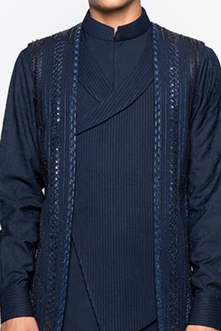 Amaare Blue Wool Bend Embroidered Bundi And Kurta Set at Aza Fashions Amaare_Blue Wool Bend Embroidered Bundi And Kurta Set _at_Aza_Fashions