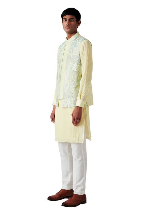 Amaare Yellow Raw Silk Embroidered Bundi And Kurta Set Online at Aza Fashions Amaare_Yellow Raw Silk Embroidered Bundi And Kurta Set _Online_at_Aza_Fashions