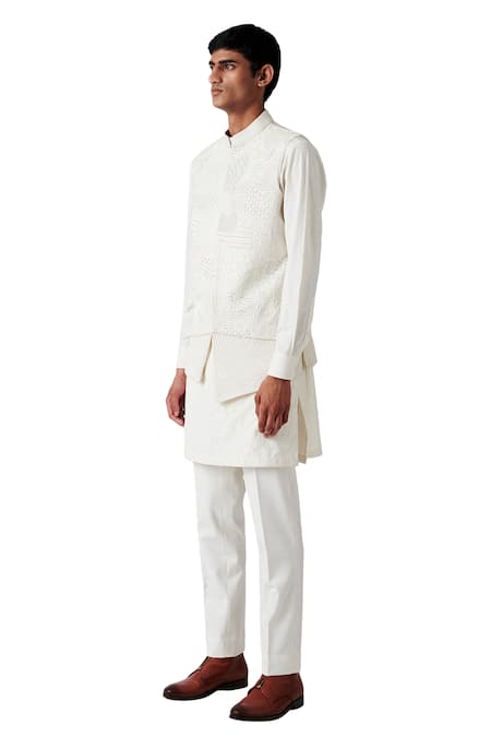 Amaare_White Embroidered Bundi And Kurta Set _Online_at_Aza_Fashions