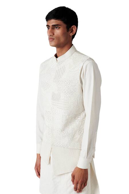 Shop_Amaare_White Embroidered Bundi And Kurta Set _Online_at_Aza_Fashions